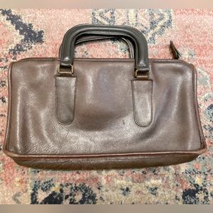 Vintage Coach brown leather handbag, in great condition, like new, light wear